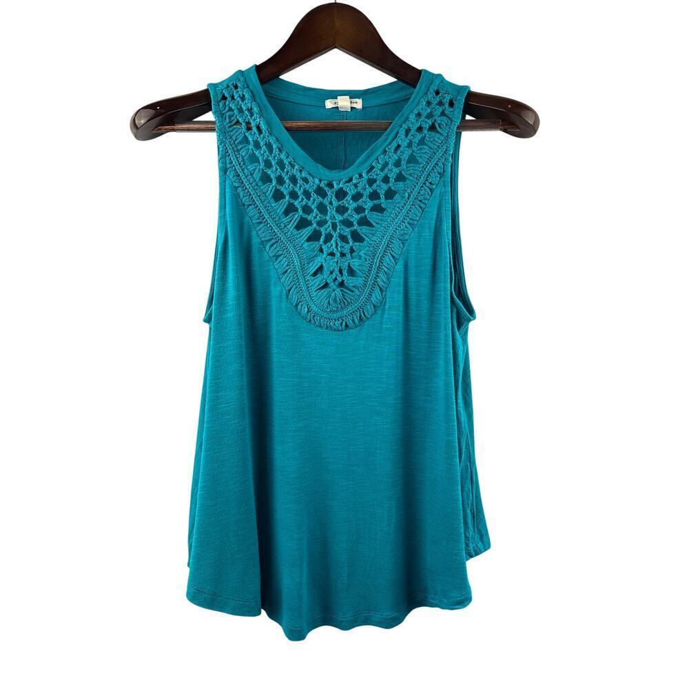 Women’s Eyeshadow Large Teal Tank w/ Knit Embroidery